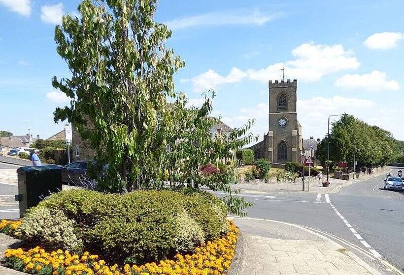 בית מלון כפרי The Black Swan