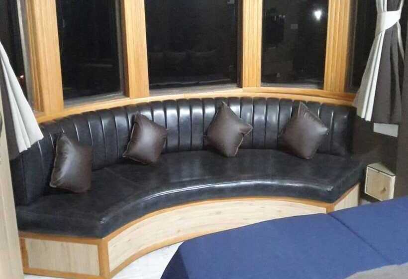 The Kei Inn & Suites Hotel Near Salt Lake