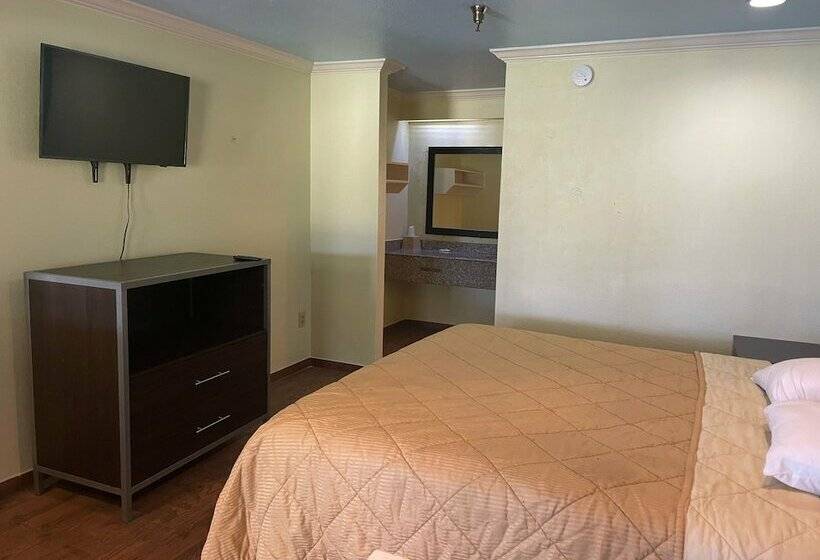 فندق على الطريق Mustang Inn