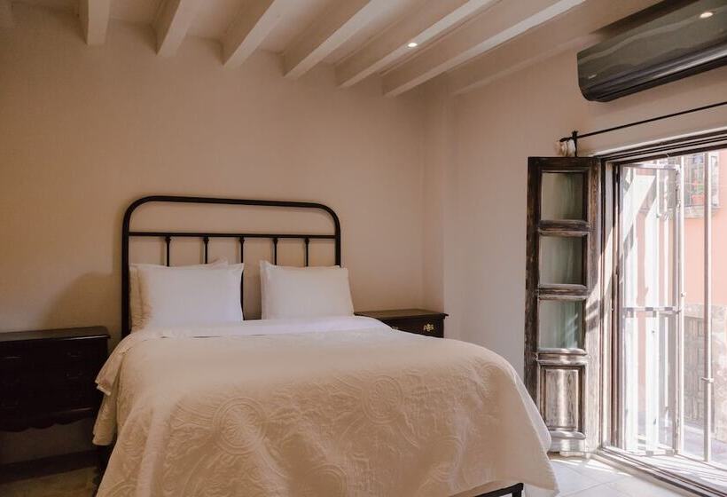 膳宿费 Dream House