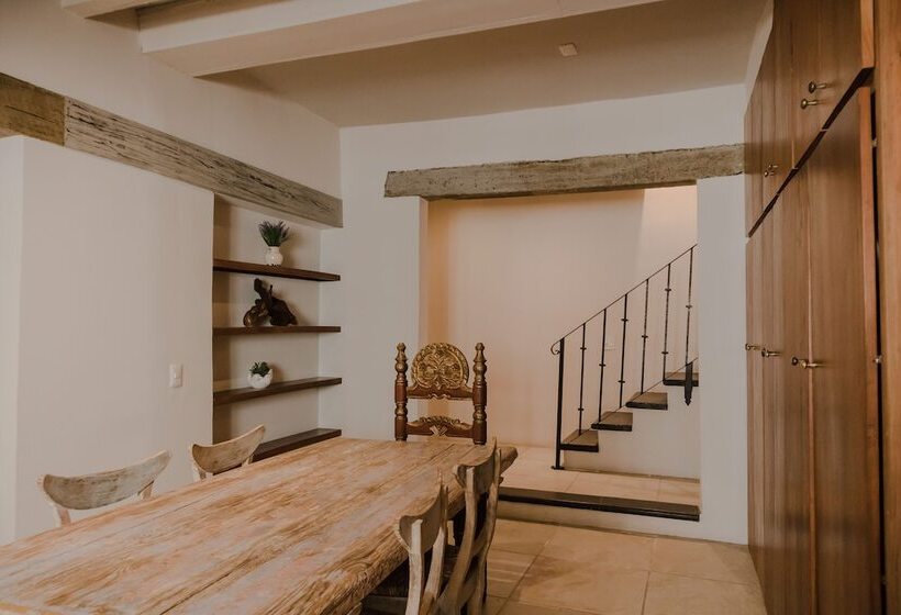 膳宿费 Dream House