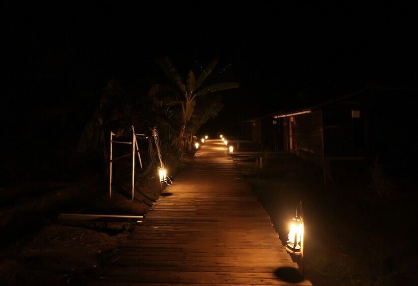 Resort Pangarh Lake Retreat