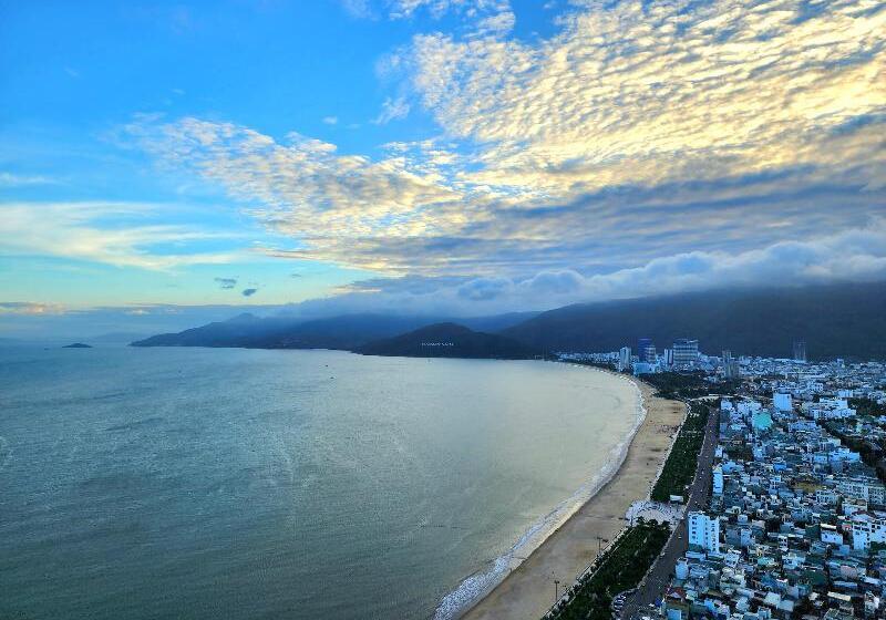 Grand Hyams Hotel Quy Nhon Beach