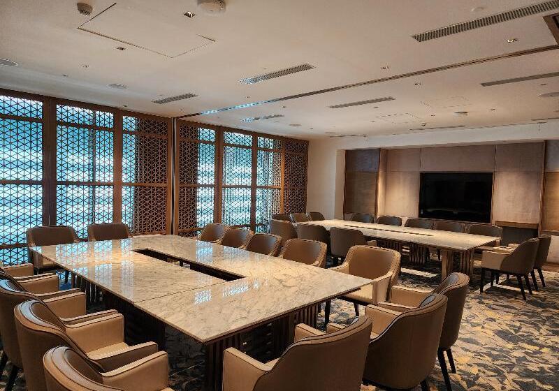 Grand Hyams Hotel Quy Nhon Beach