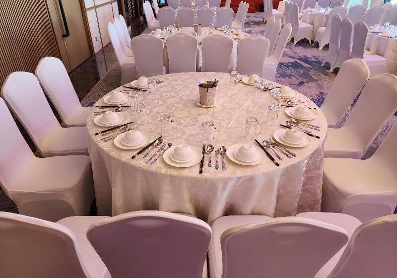 Grand Hyams Hotel Quy Nhon Beach