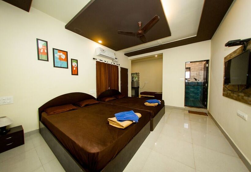 فندق Madhu's Inn