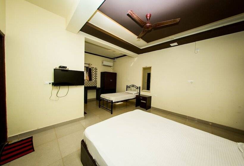 فندق Madhu's Inn