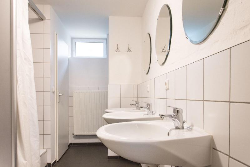 1, 2, Sleep Hostel Nürnberg Messe