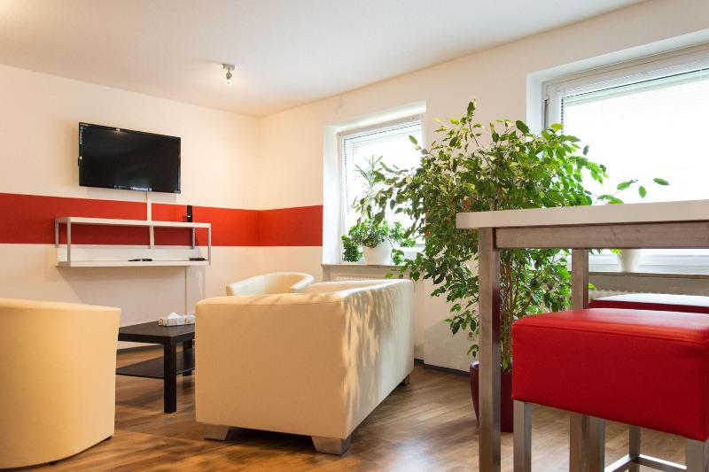 1, 2, Sleep Hostel Nürnberg Messe