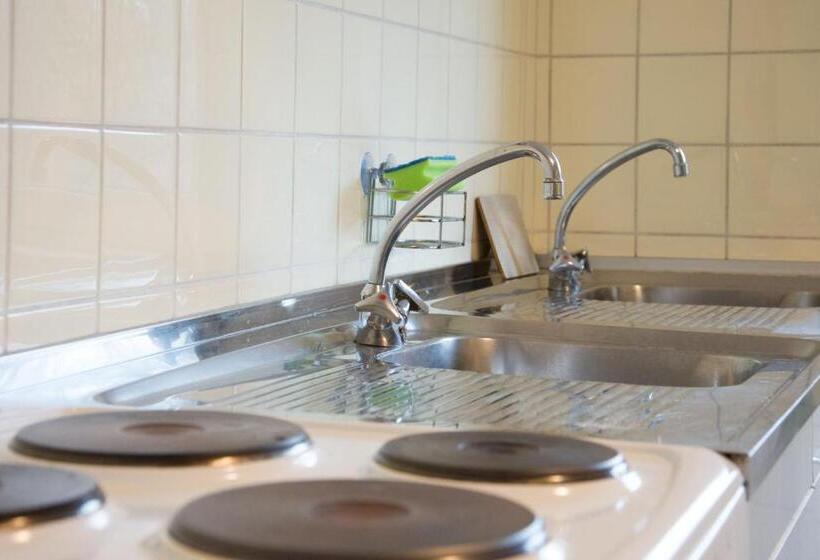 1, 2, Sleep Hostel Nürnberg Messe