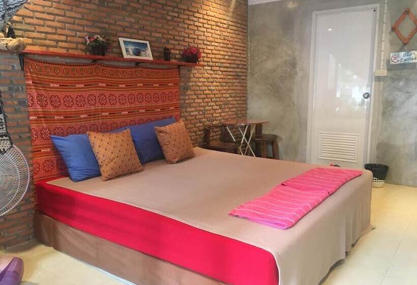 הוסטל Just Chill Inn