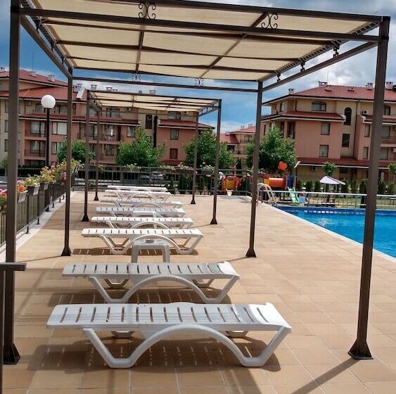 Apartkomplex Sorrento Sole Mare