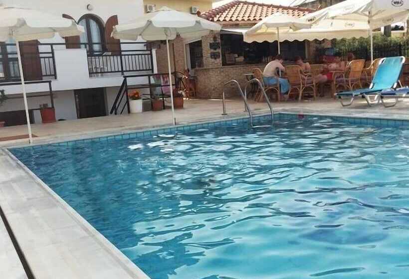 Arkadi Apartments By Checkin