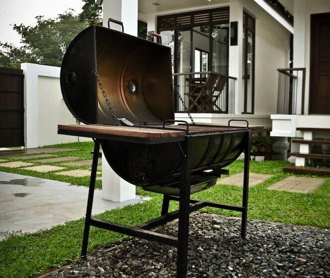 مبيت وإفطار Cleon Villas Pension