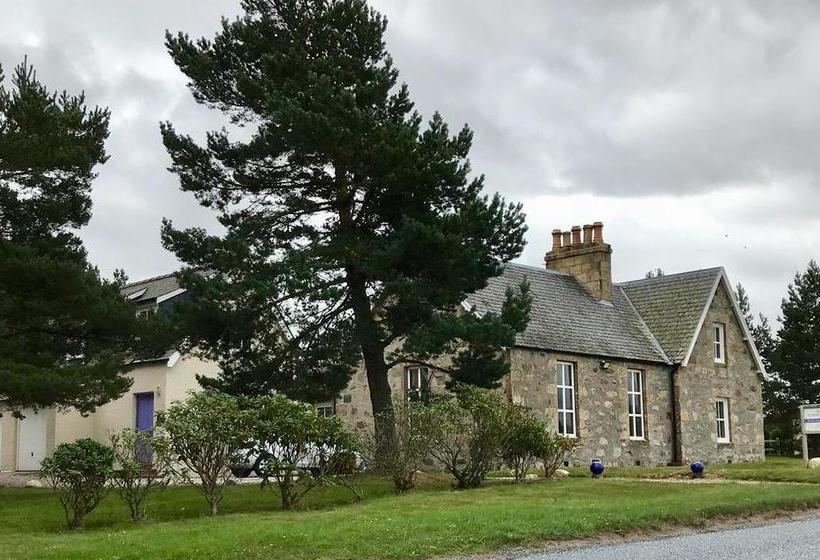 Bed and Breakfast Dava School House