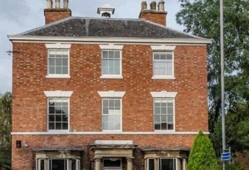 مبيت وإفطار The Lions