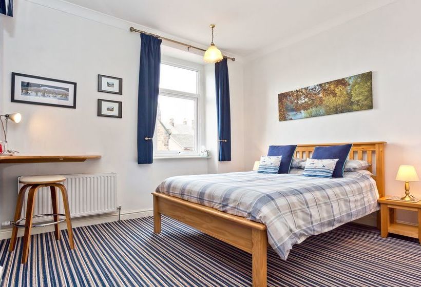 민박 The Red Townhouse