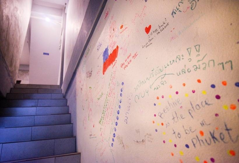 Beehive Phuket Oldtown Hostel