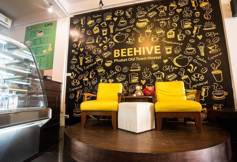 Beehive Phuket Oldtown Hostel