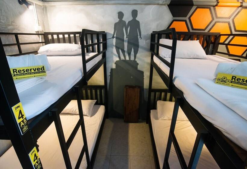 Beehive Phuket Oldtown Hostel