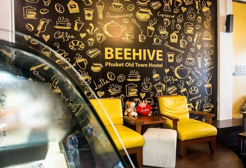 Beehive Phuket Oldtown Hostel