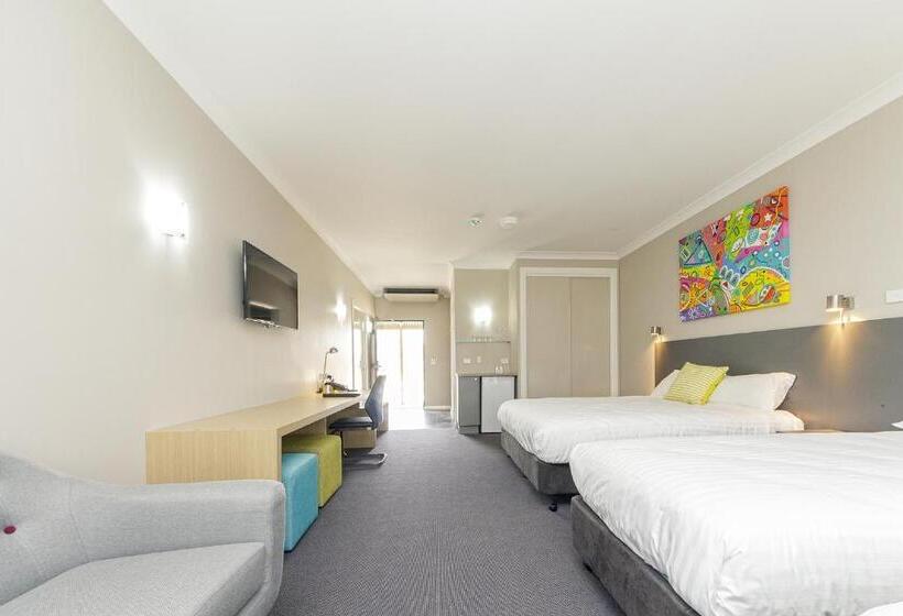 Club Cowra Motel
