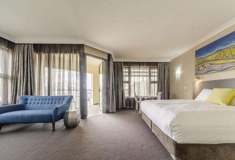 Club Cowra Motel