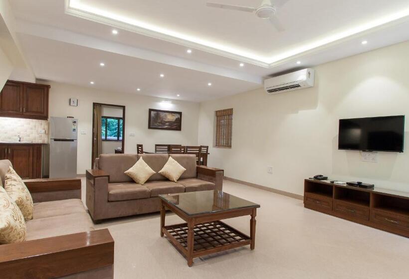 Seashell Suites And Villas