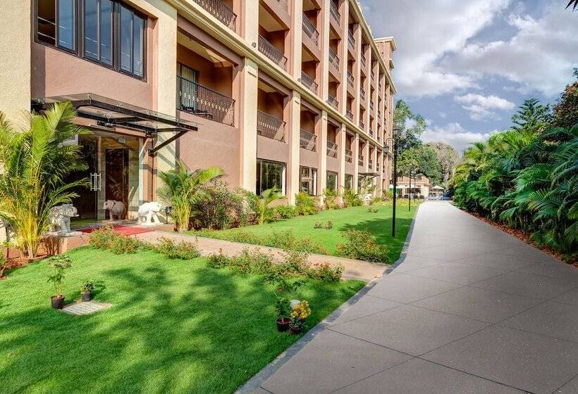 Seashell Suites And Villas