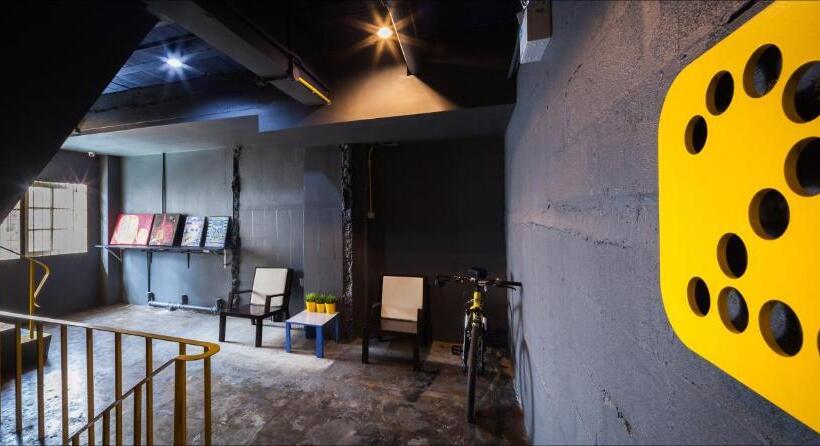 호스텔 Fulfill Phuket   Sha