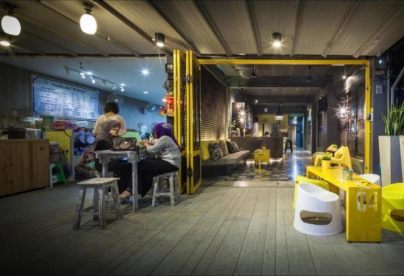 호스텔 Fulfill Phuket   Sha