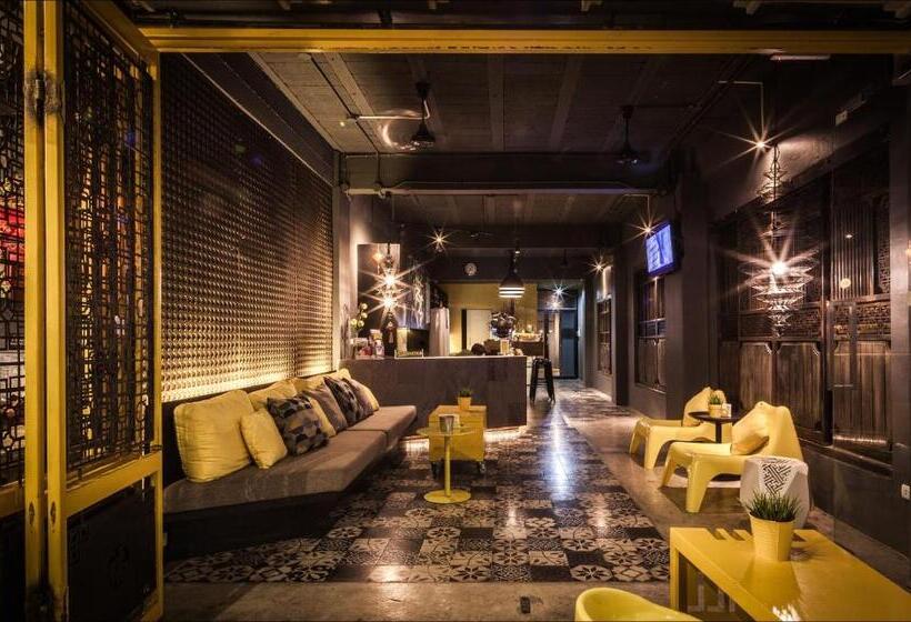 호스텔 Fulfill Phuket   Sha