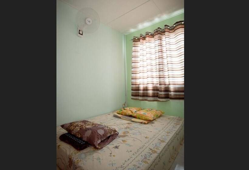 Holidayhome 45a Taman Desa Pangkor