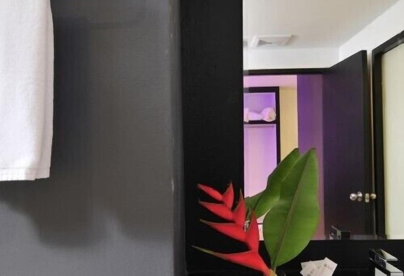 호텔 At 24 Boutique