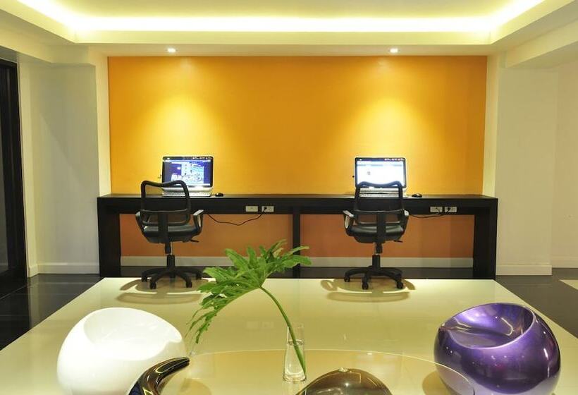 호텔 At 24 Boutique