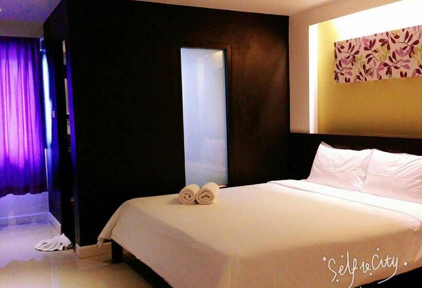 호텔 At 24 Boutique