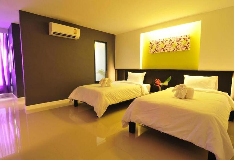 호텔 At 24 Boutique