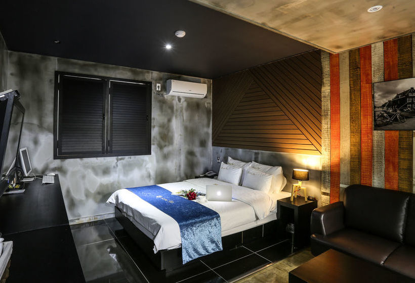 בית מלון כפרי 99