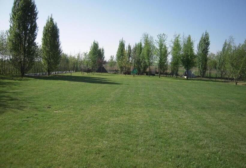 هتل Agriturismo Ai Carpini