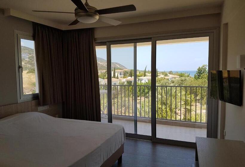 בית מלון כפרי Aphrodite Beach