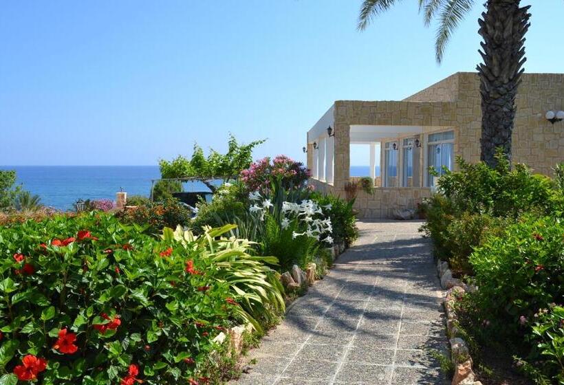 בית מלון כפרי Aphrodite Beach