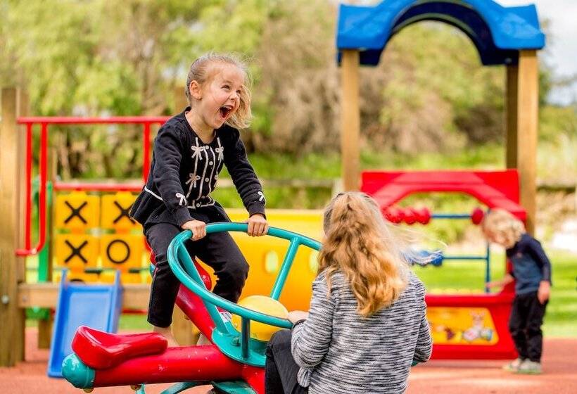 هتل Big4 Middleton Beach Holiday Park