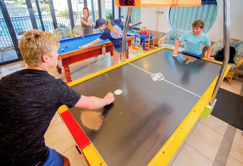 هتل Big4 Middleton Beach Holiday Park