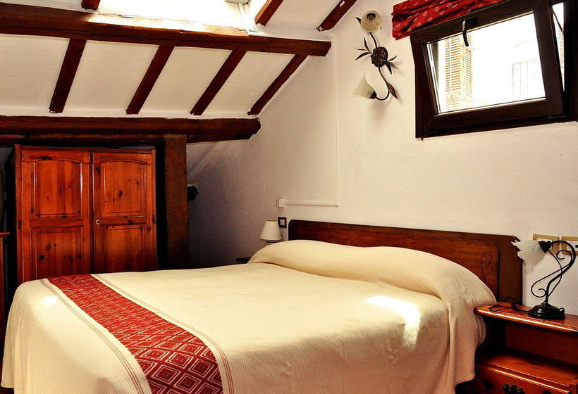 酒店 Cagliari Novecento