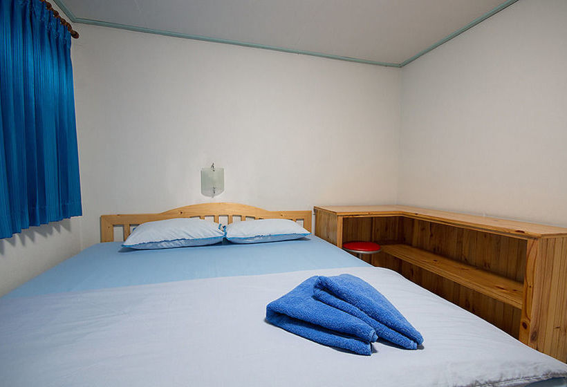 호텔 Chaam Little Shop & Resort