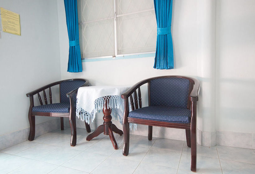 호텔 Chaam Little Shop & Resort