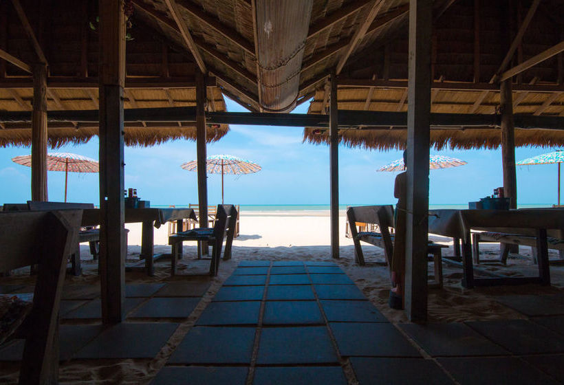 호텔 Chaam Little Shop & Resort