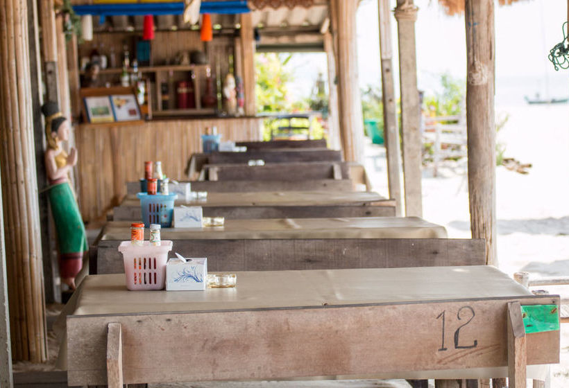 호텔 Chaam Little Shop & Resort