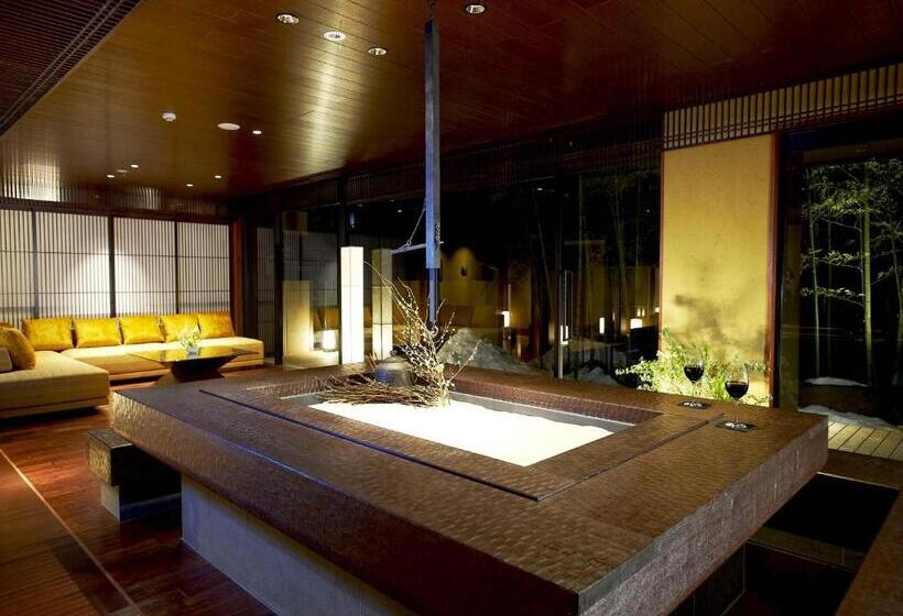 בית מלון כפרי 竹泉荘 Chikusenso Onsen