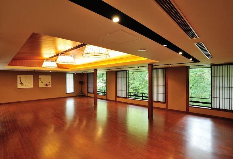 בית מלון כפרי 竹泉荘 Chikusenso Onsen